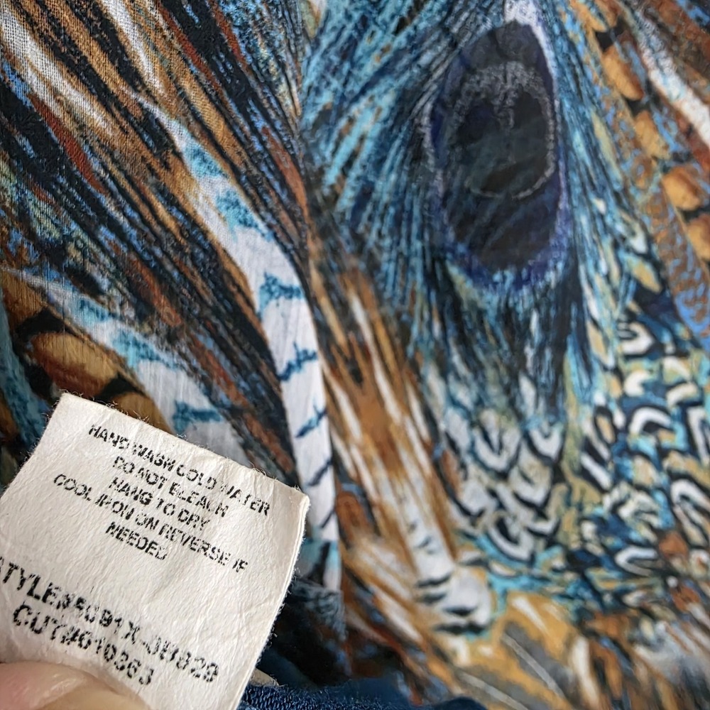 Cha Cha Vente Womens 1X (XXL) Peacock Top Teal Feathers Flowy Drape Arm Coverage - Picture 12 of 12